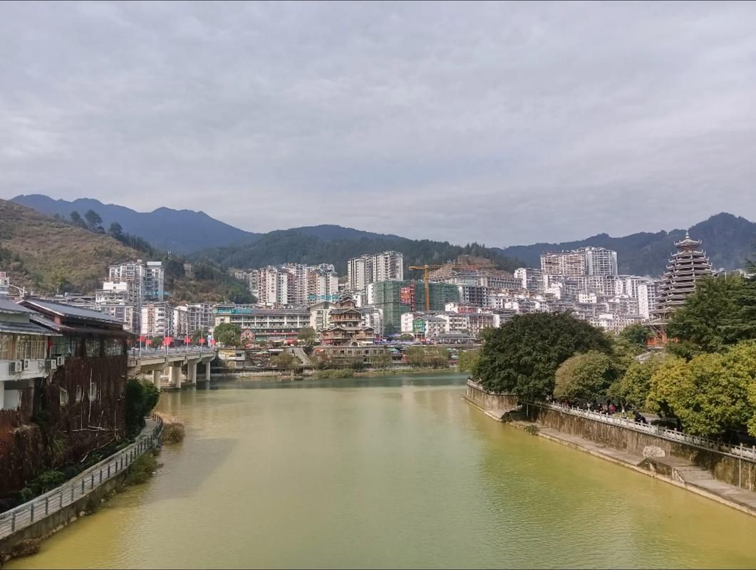 广西壮族自治区桂林龙胜各族自治县封城区核酸阳性详情:桂林龙胜县城图片