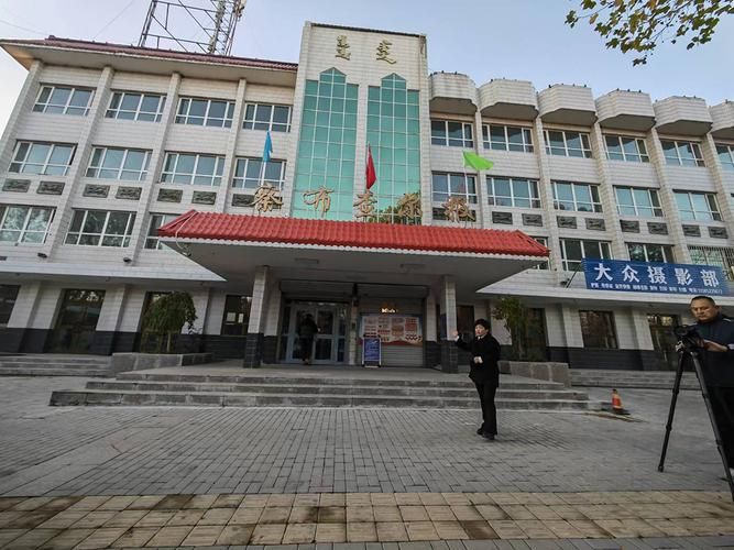 包含新疆维吾尔自治区伊犁哈萨克自治州察布查尔锡伯自治县最新通告:所有人员静默的词条
