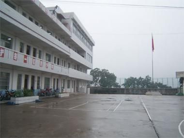  石阡县中高风险地区疫情:石阡县高中有几所学校